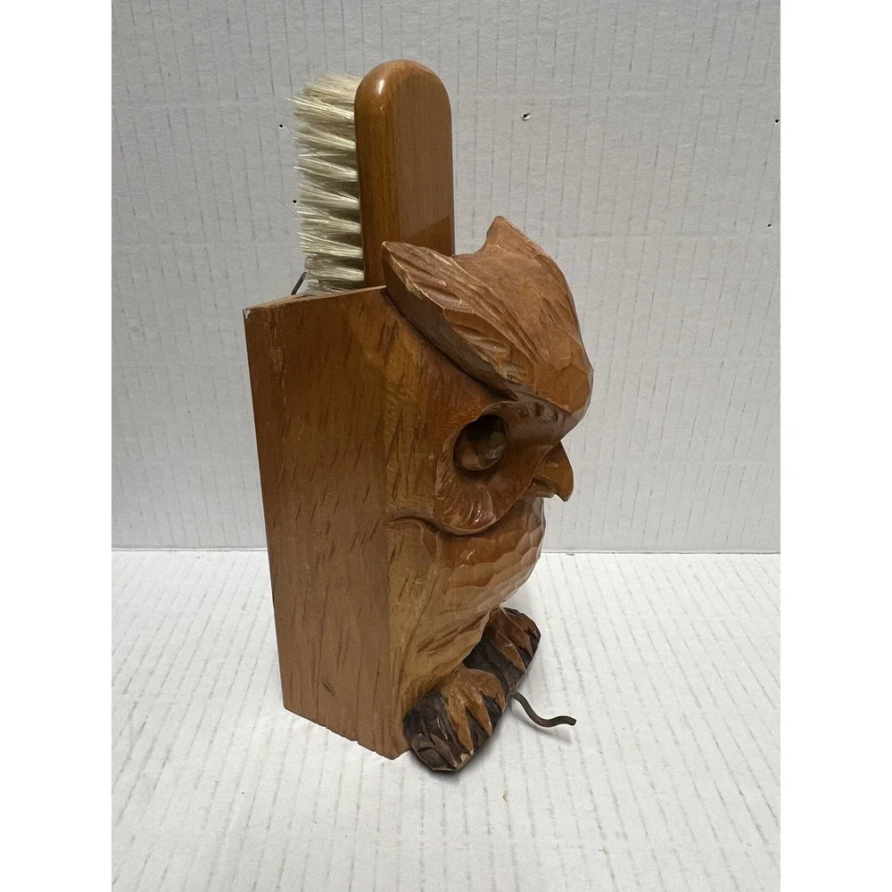 Owl‎ Hand Carved Rustic Vintage Clothes or Shoes Brush holder 6
